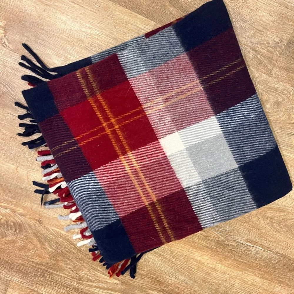 Faribo acrylic throw blanket